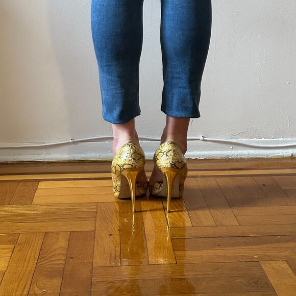 Bakers Allison Yellow Gold D'Orsay Heels 11US - Picture 4 of 7